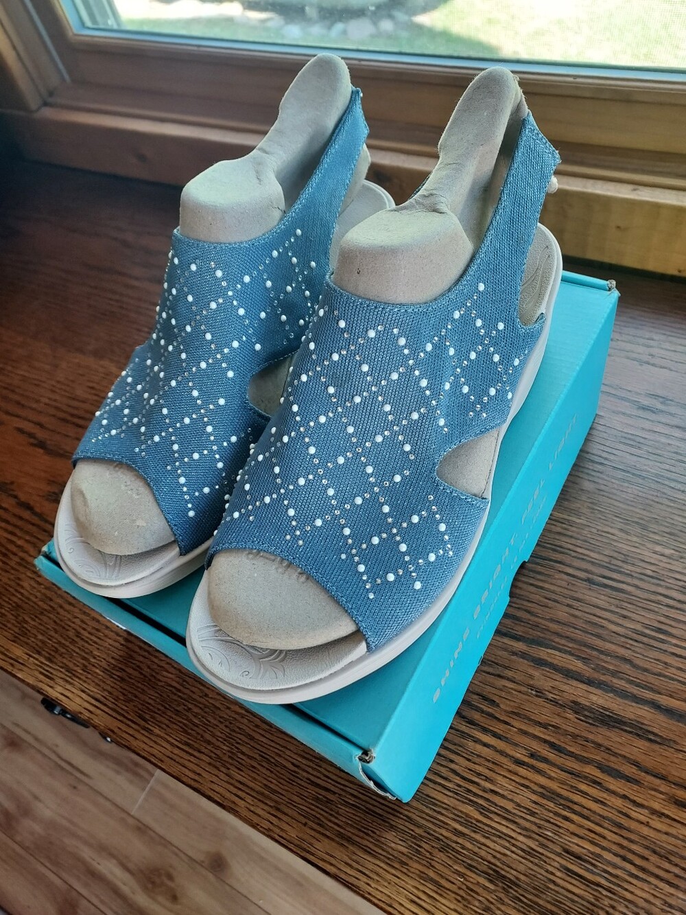 Bzees Denim Blue Beaded Open-Toe Slingback Sandals...cute & comfortable!!
